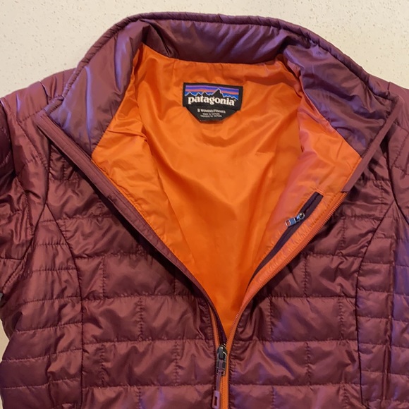 Patagonia Women's Puffer Jacket - Burgundy and Orange - Picture 5 of 7